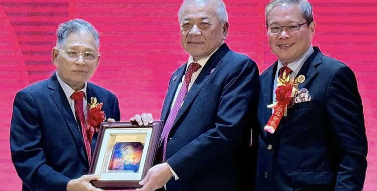 吴添泉冀马中深化“清真经济”合作